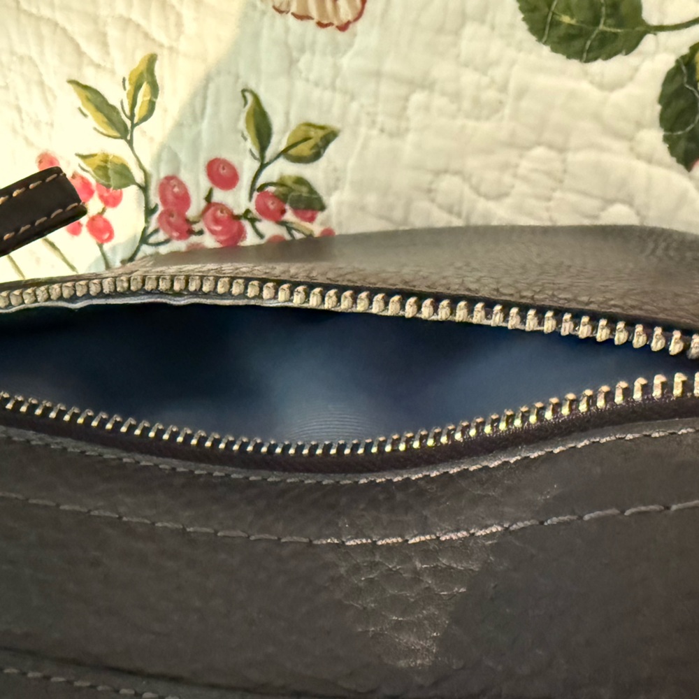 Coach Bleecker Felicia Pebble Black Leather Handbag F0882-F12323 EUC - Picture 9 of 12